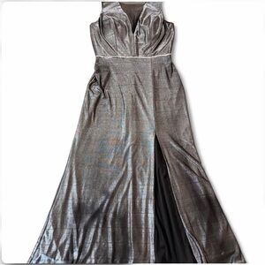Night Way Collections Silver Metallic V-Neck Maxi Dress with Black Lining